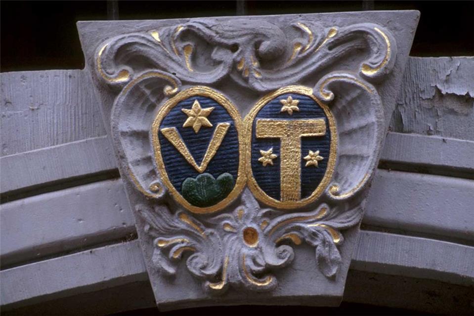 Gold Cement jigsaw puzzle